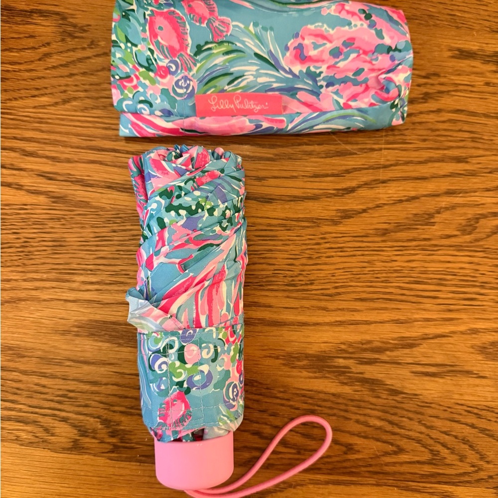 Lilly Pulitzer Market Tote with Coordinating Accessories - Picture 6 of 12